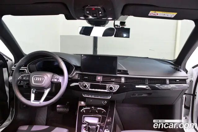 Audi A4 2022 2.0 автомат (гидро), миниатюра 7