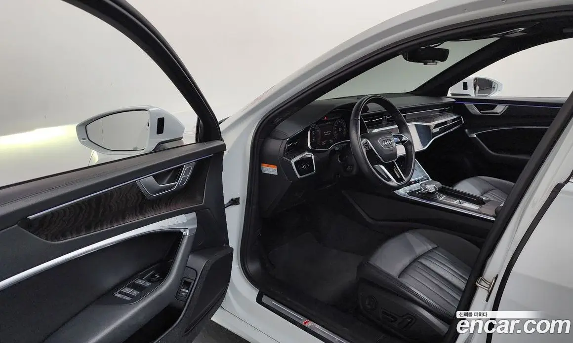 Audi A6 2020 2.0 автомат (гидро), фото 13