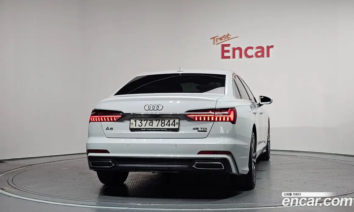 Audi A6 2020 3.0 автомат (гидро), фото 4