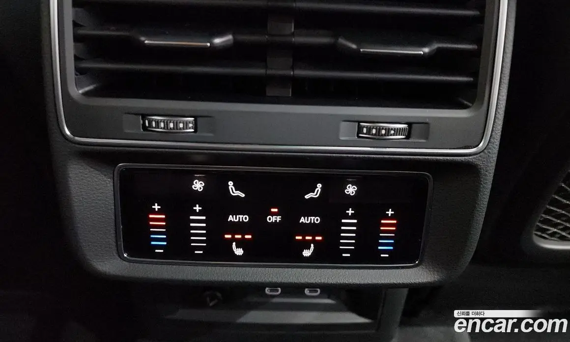 Audi Q8 2021 3.0 автомат (гидро), фото 32