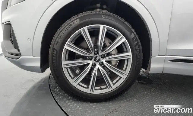 Audi Q8 2021 3.0 автомат (гидро), миниатюра 5