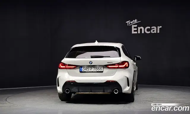 BMW 1 серия 2022 2.0 автомат (гидро), миниатюра 4