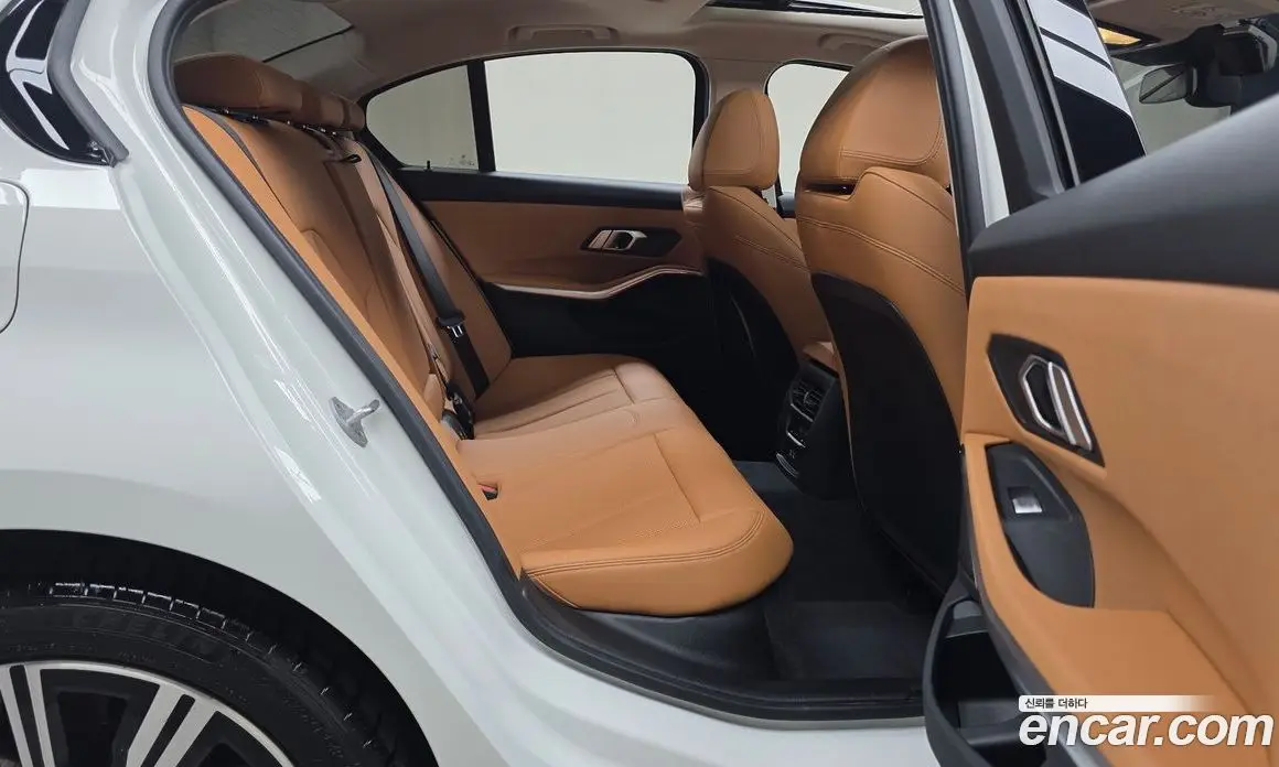 BMW 3 серия 2025 2.0 автомат (гидро), фото 16