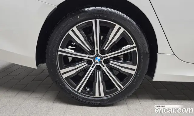 BMW 3 серия 2025 2.0 автомат (гидро), миниатюра 4