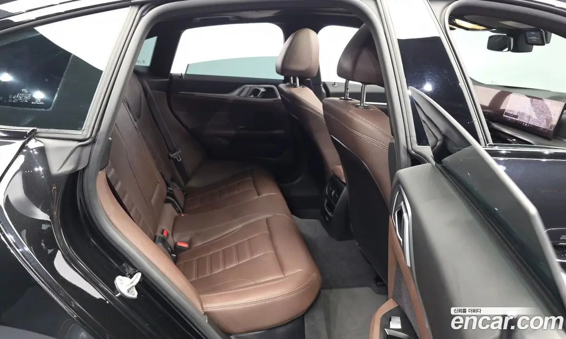 BMW 4 серия 2025 2.0 автомат (гидро), фото 11