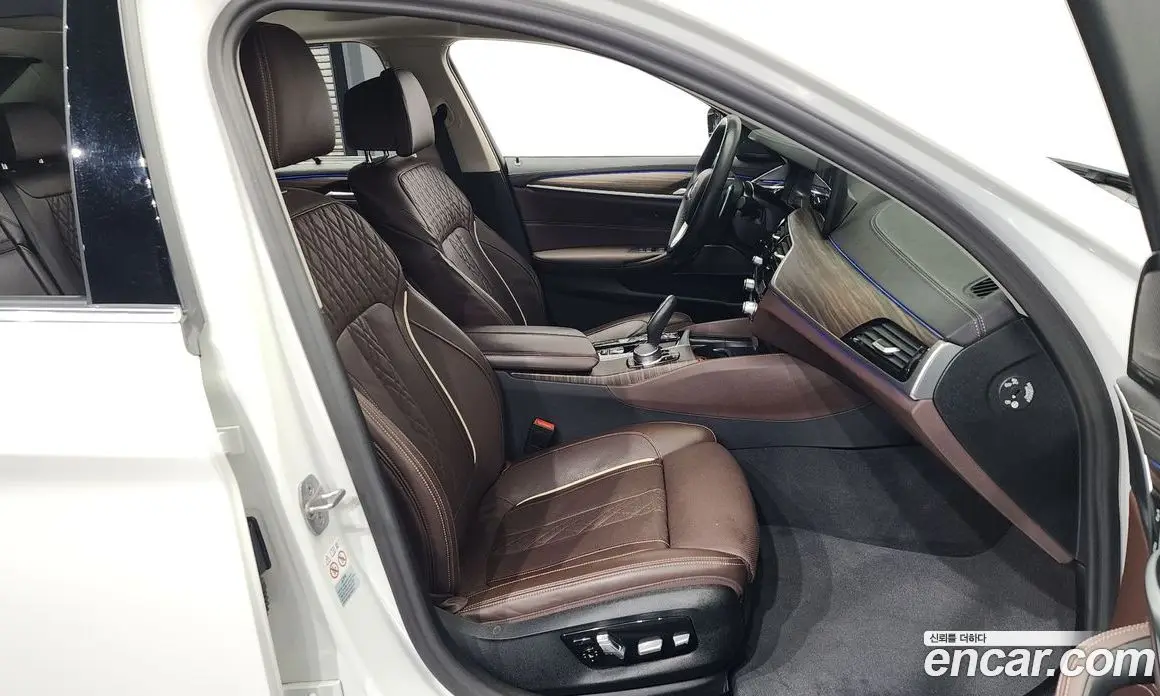 BMW 5 серия 2023 2.0 автомат (гидро), фото 11