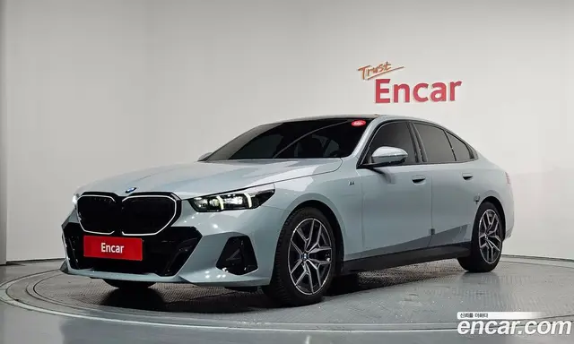 BMW 5 серия 2024 2.0 автомат (гидро), миниатюра 1