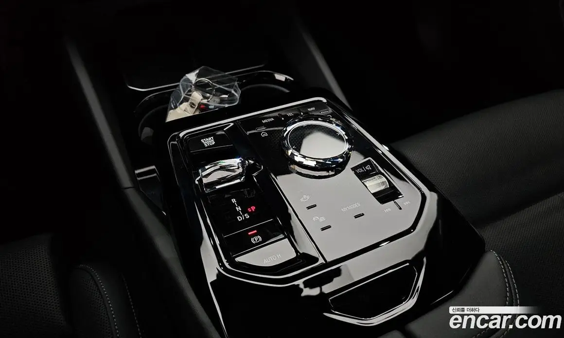 BMW 5 серия 2025 2.0 автомат (гидро), фото 12