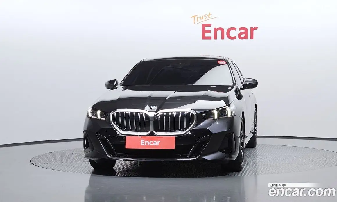 BMW 5 серия 2025 2.0 автомат (гидро), фото 3