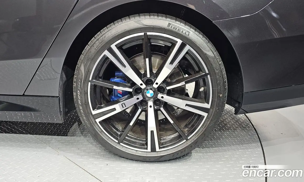 BMW 5 серия 2025 2.0 автомат (гидро), фото 7