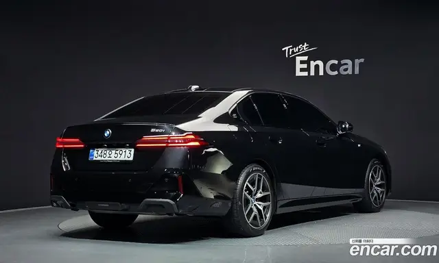 BMW 5 серия 2025 2.0 автомат (гидро), миниатюра 2