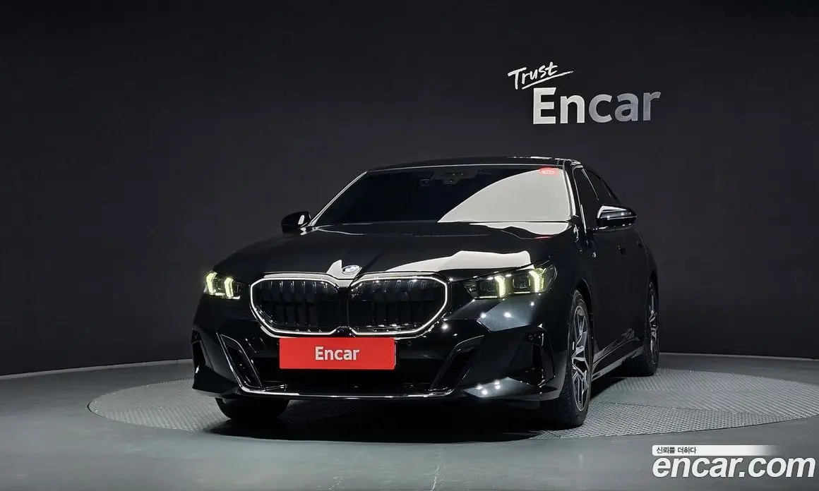 BMW 5 серия 2025 2.0 автомат (гидро), фото 3