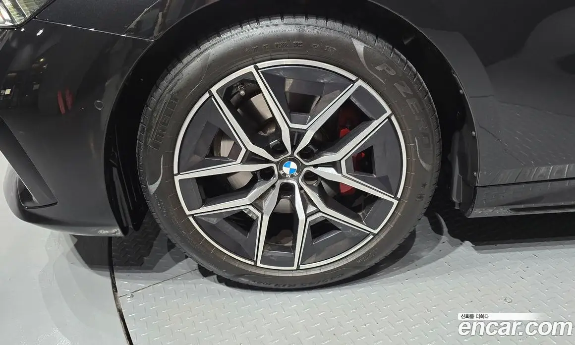 BMW 5 серия 2025 2.0 автомат (гидро), фото 5