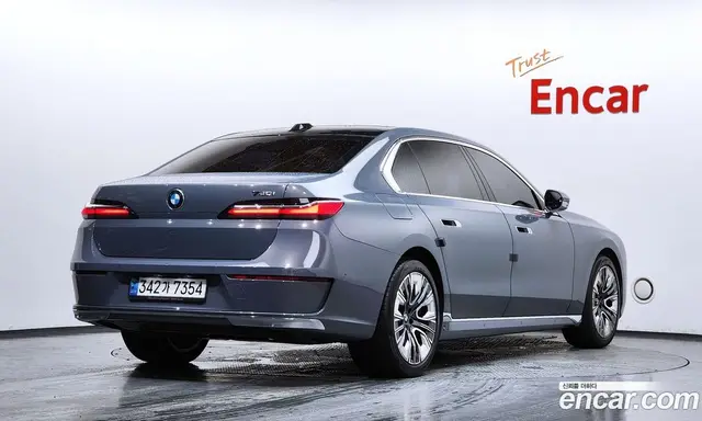 BMW 7 серия 2023 3.0 автомат (гидро), миниатюра 2