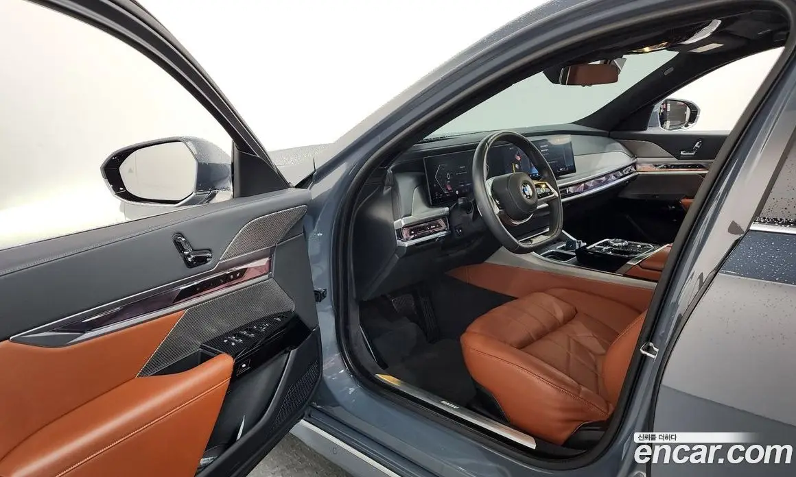 BMW 7 серия 2023 3.0 автомат (гидро), фото 13