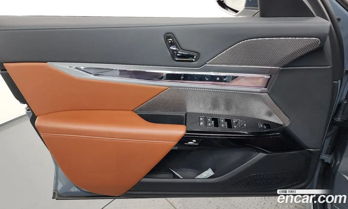 BMW 7 серия 2023 3.0 автомат (гидро), фото 14