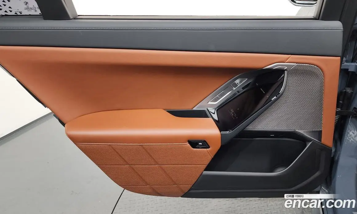 BMW 7 серия 2023 3.0 автомат (гидро), фото 15