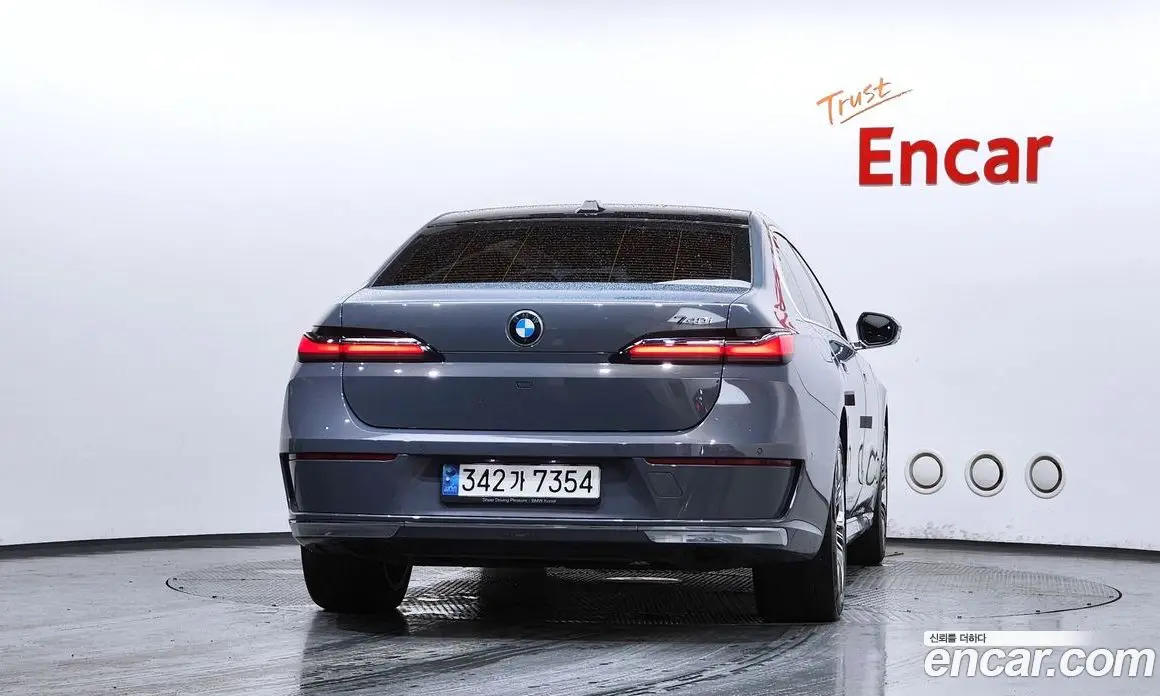 BMW 7 серия 2023 3.0 автомат (гидро), фото 4
