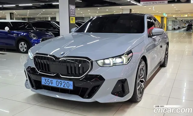 BMW i5, 2026, 15 820 км