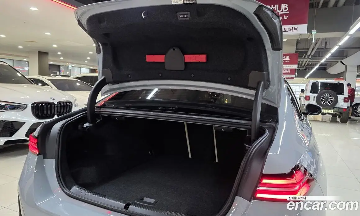 BMW i5 2026 0.2 автомат (гидро), фото 9