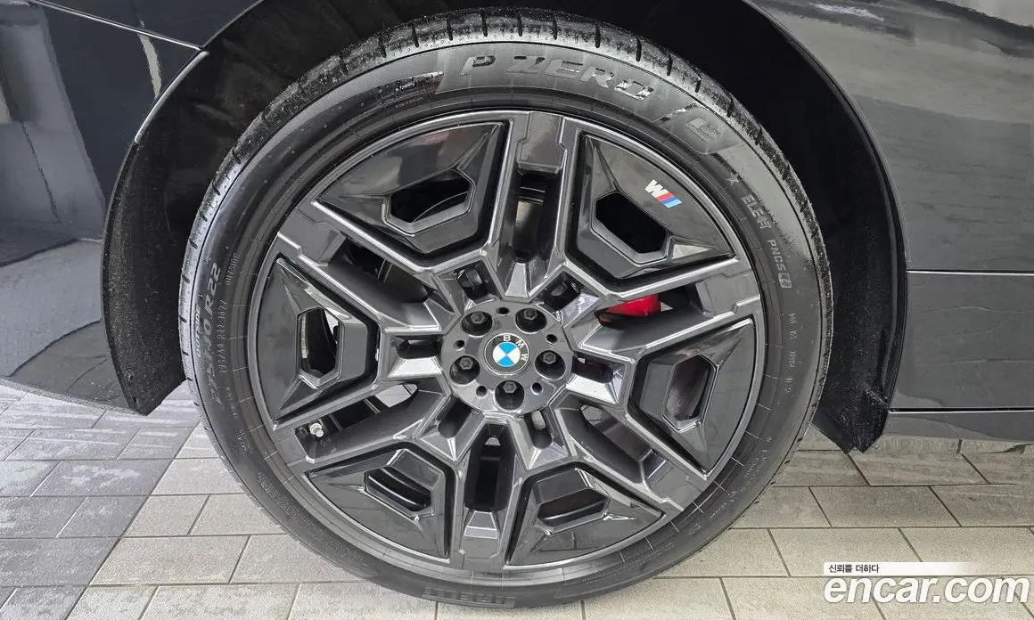 BMW iX 2025 0.3 автомат (гидро), фото 5