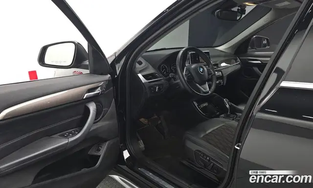BMW X1 2020 2.0 автомат (гидро), миниатюра 12