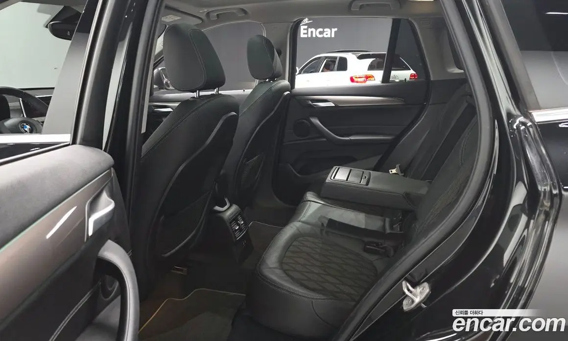 BMW X1 2020 2.0 автомат (гидро), фото 16