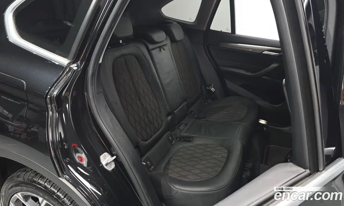 BMW X1 2020 2.0 автомат (гидро), фото 17
