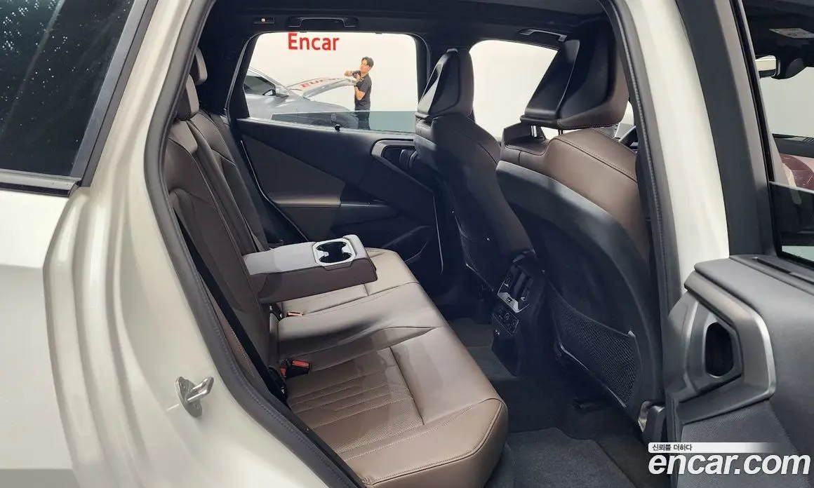 BMW X3 2025 2.0 автомат (гидро), фото 11