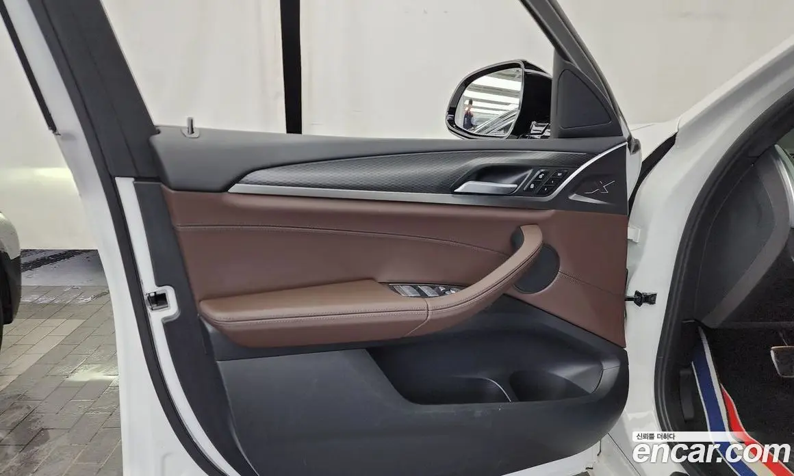 BMW X4 2023 2.0 автомат (гидро), фото 13