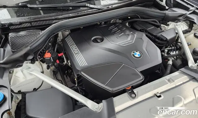 BMW X4 2023 2.0 автомат (гидро), миниатюра 5