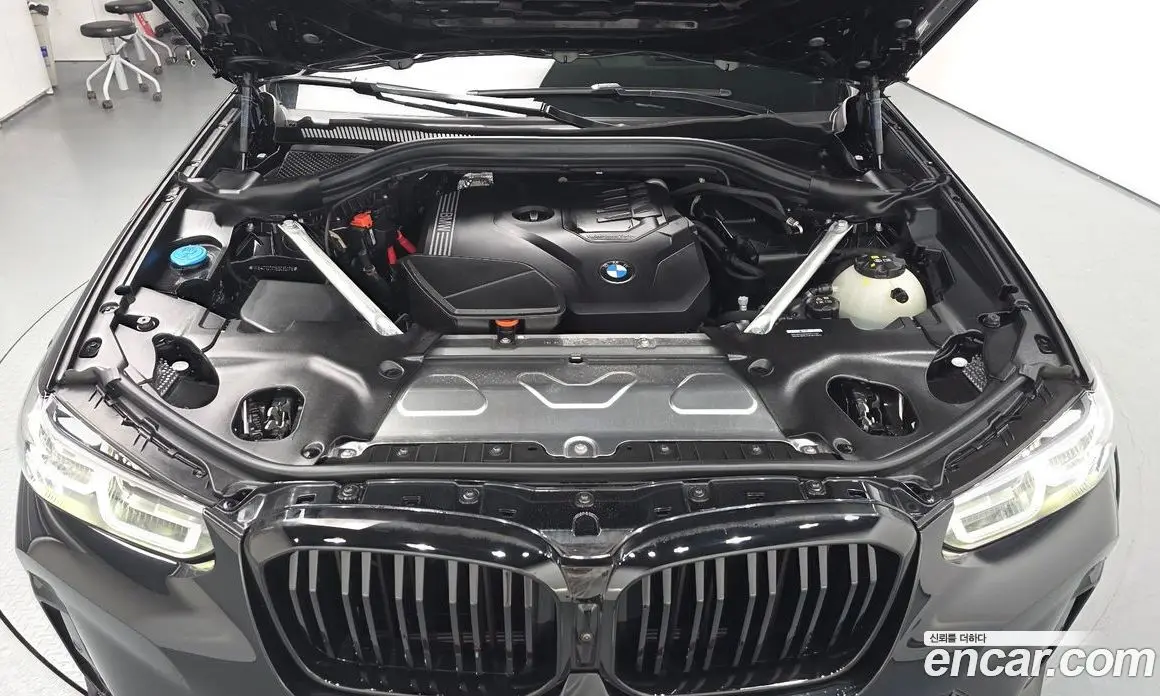 BMW X4 2025 2.0 автомат (гидро), фото 6