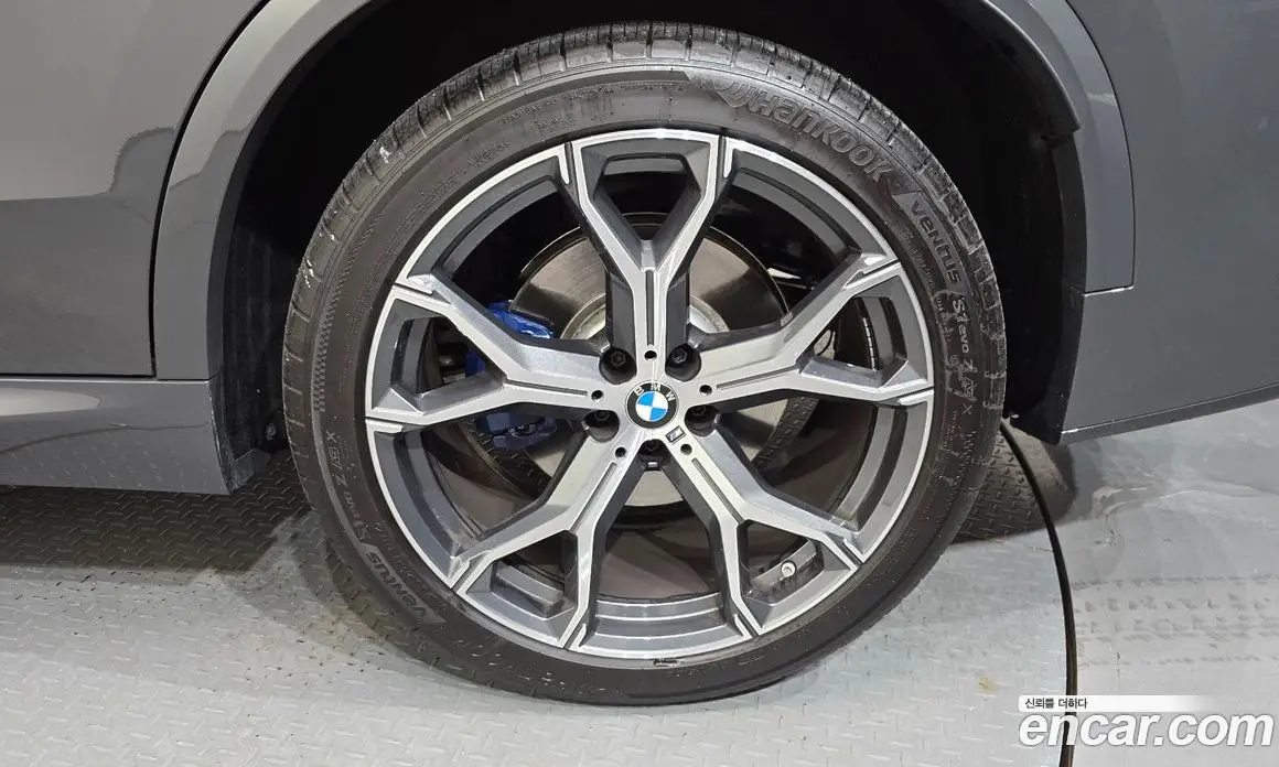 BMW X5 2025 3.0 автомат (гидро), фото 7