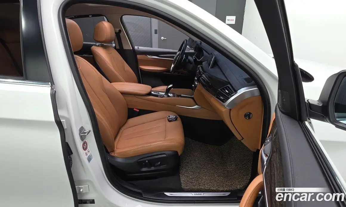 BMW X6 2015 3.0 автомат (гидро), фото 12