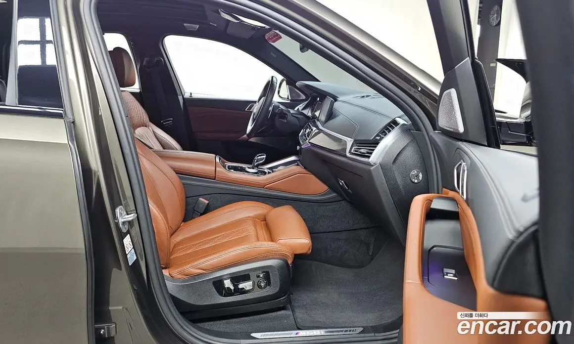 BMW X6 2021 4.4 автомат (гидро), фото 16