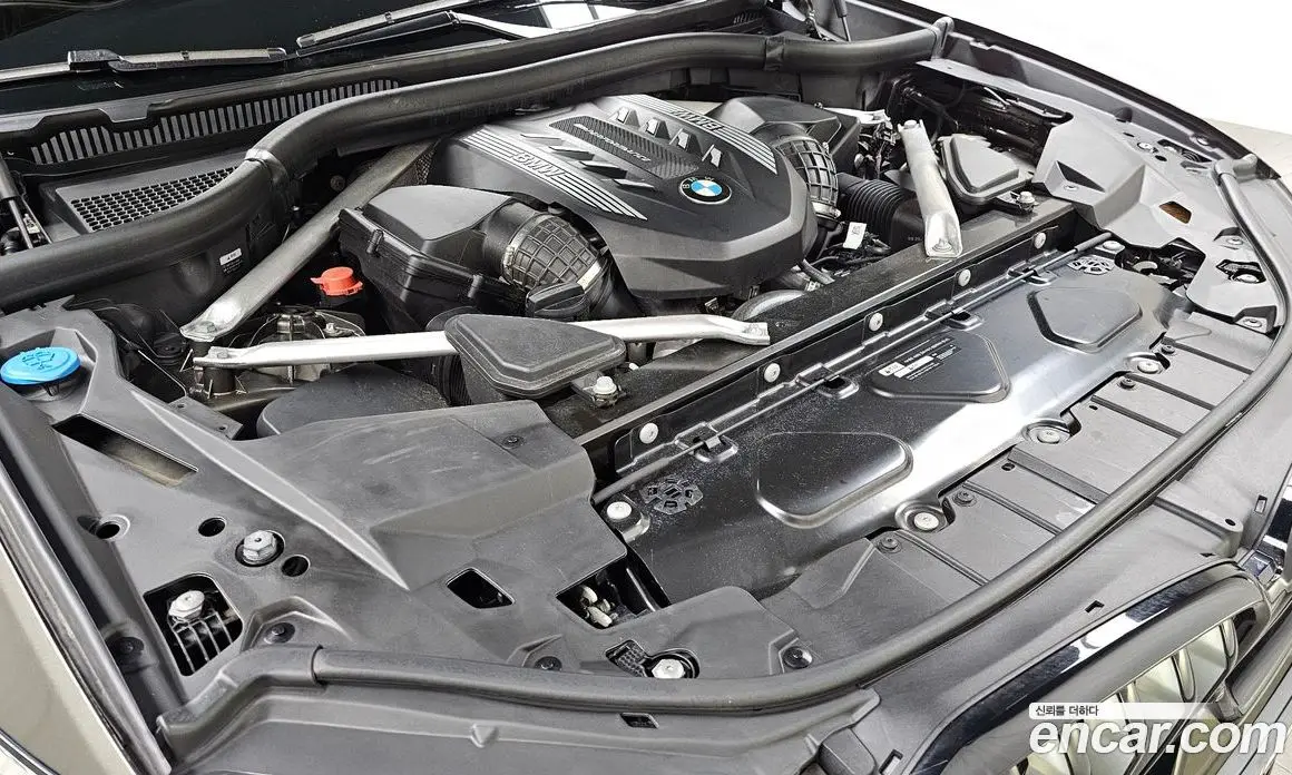 BMW X6 2021 4.4 автомат (гидро), фото 5