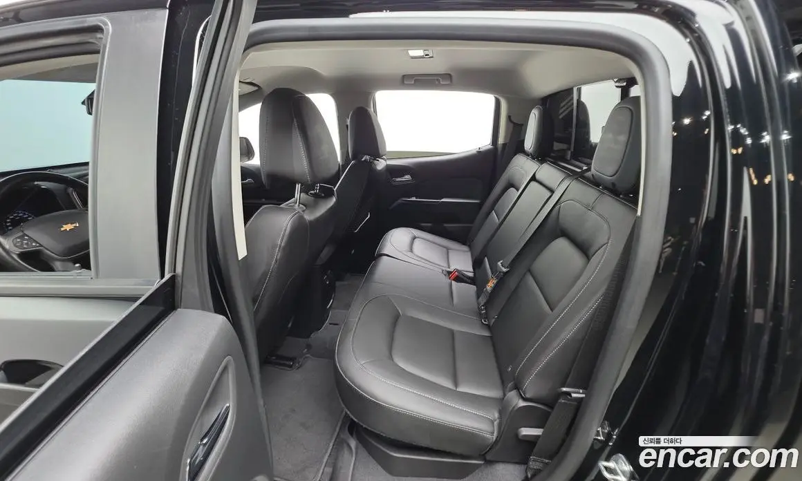 Chevrolet Colorado 2022 3.6 автомат (гидро), фото 16