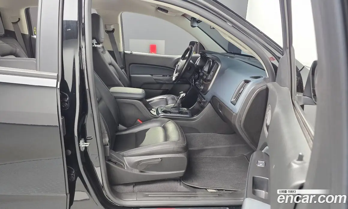 Chevrolet Colorado 2022 3.6 автомат (гидро), фото 17