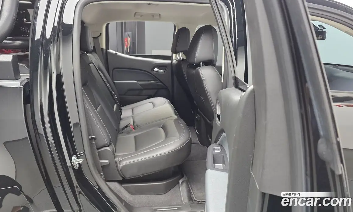 Chevrolet Colorado 2022 3.6 автомат (гидро), фото 18