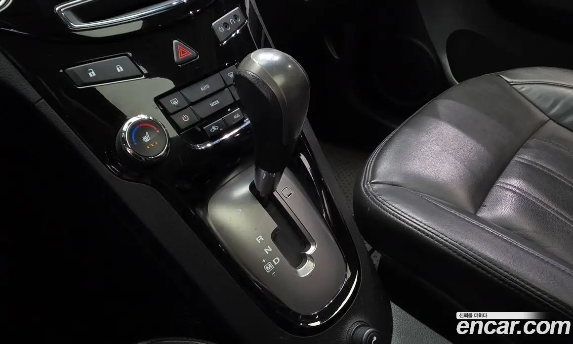 Chevrolet Orlando 2011 2.0 автомат (гидро), фото 9
