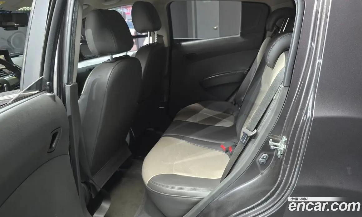 Chevrolet Spark 2013 1.0 автомат (гидро), фото 16