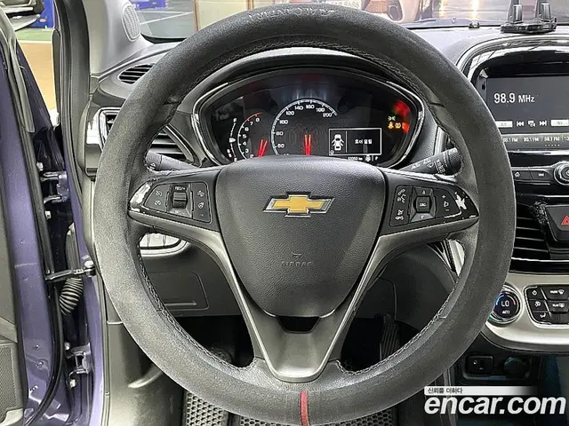 Chevrolet Spark 2015 1.0 автомат (гидро), миниатюра 11