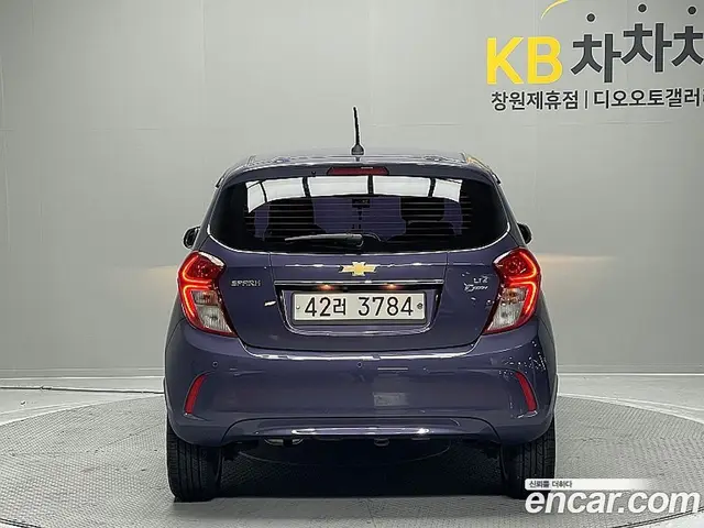 Chevrolet Spark 2015 1.0 автомат (гидро), миниатюра 4