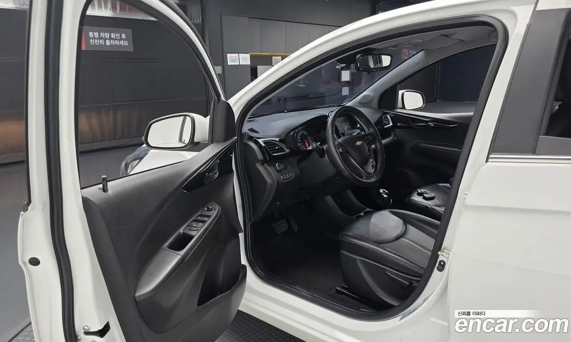 Chevrolet Spark 2018 1.0 автомат (гидро), фото 13