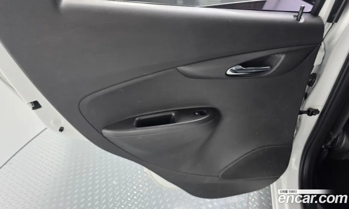 Chevrolet Spark 2018 1.0 автомат (гидро), фото 15