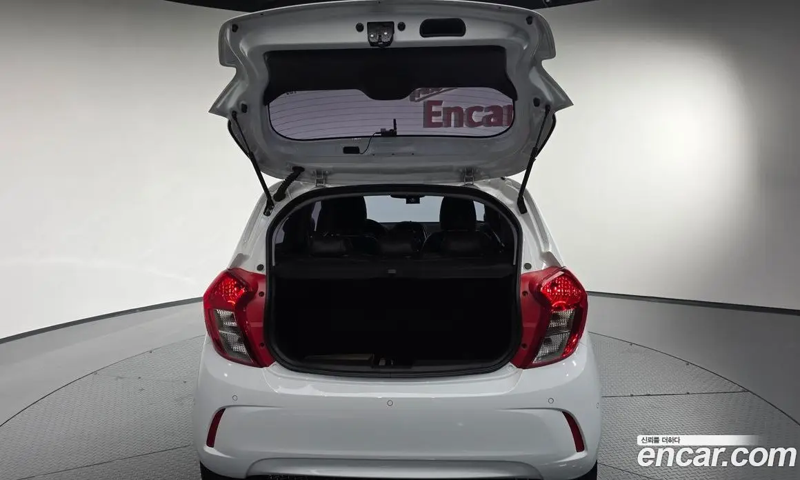 Chevrolet Spark 2018 1.0 автомат (гидро), фото 31