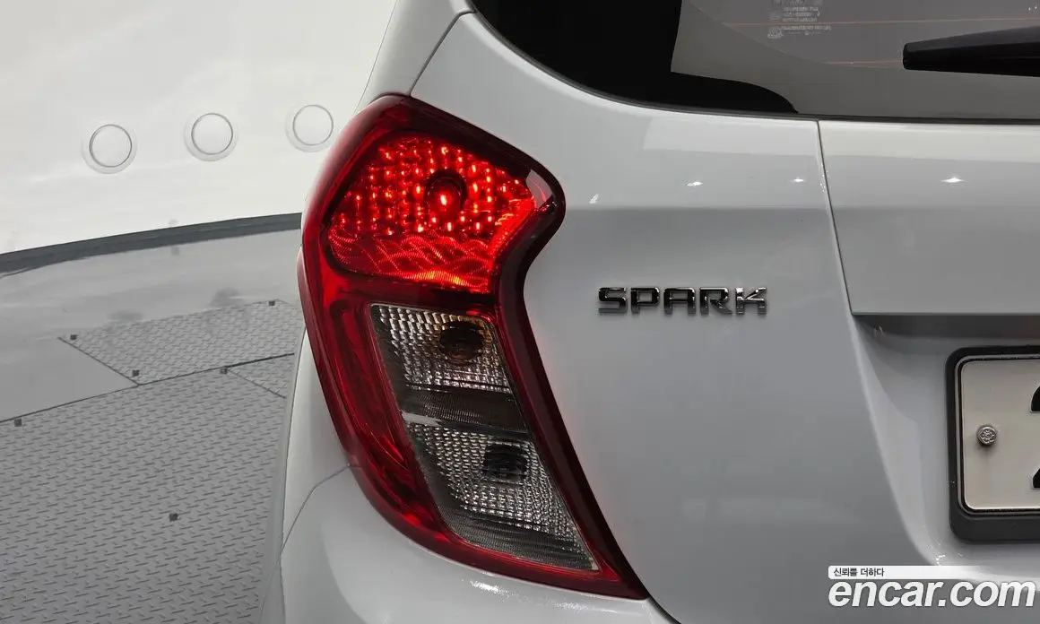 Chevrolet Spark 2018 1.0 автомат (гидро), фото 9