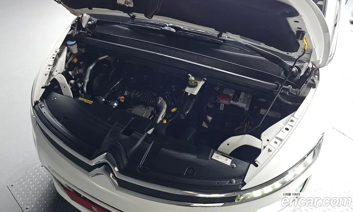 Citroen C4 Picasso 2015 1.6 автомат (гидро), фото 6