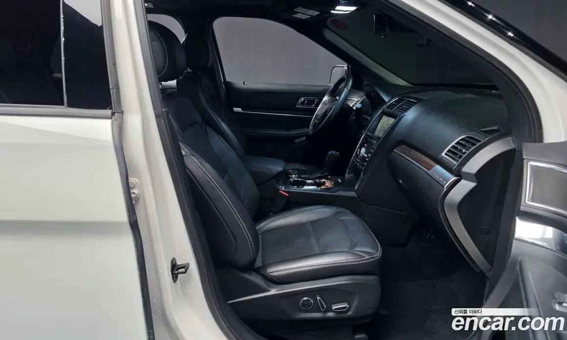 Ford Explorer 2017 3.5 автомат (гидро), фото 11