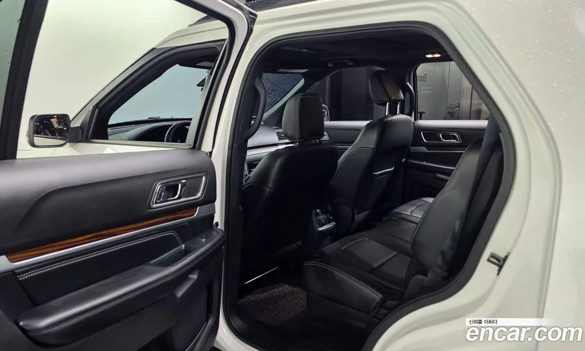 Ford Explorer 2018 2.3 автомат (гидро), фото 16